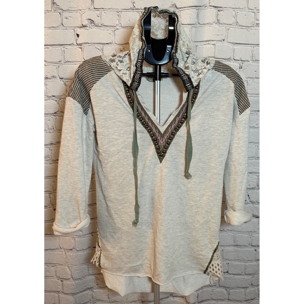 Gimmicks by BKE Women Gray Lace Hooded Mixed Media Boho Pullover Sweater Size M